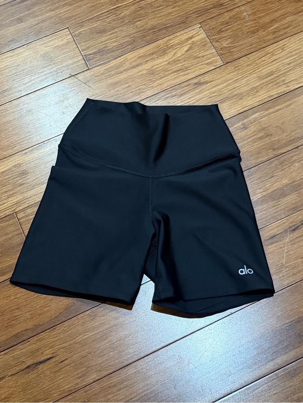Alo Yoga High-Waist Airlift Black Shorts 3" XXS
